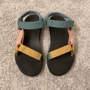 Teva Universal Warm Multi Sandals Womens Size 7